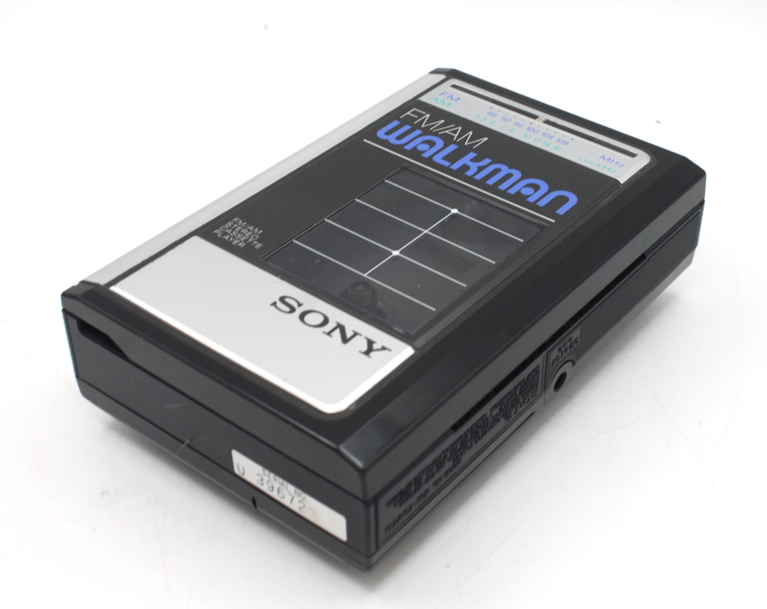 Vintage 1980s Sony Walkman Stereo Cassette Tape Player FM/AM