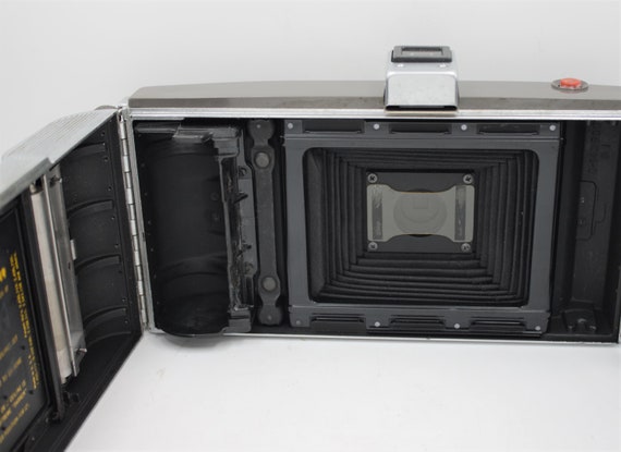 Vintage 1960s Polaroid Land Camera Accordion Folding Light