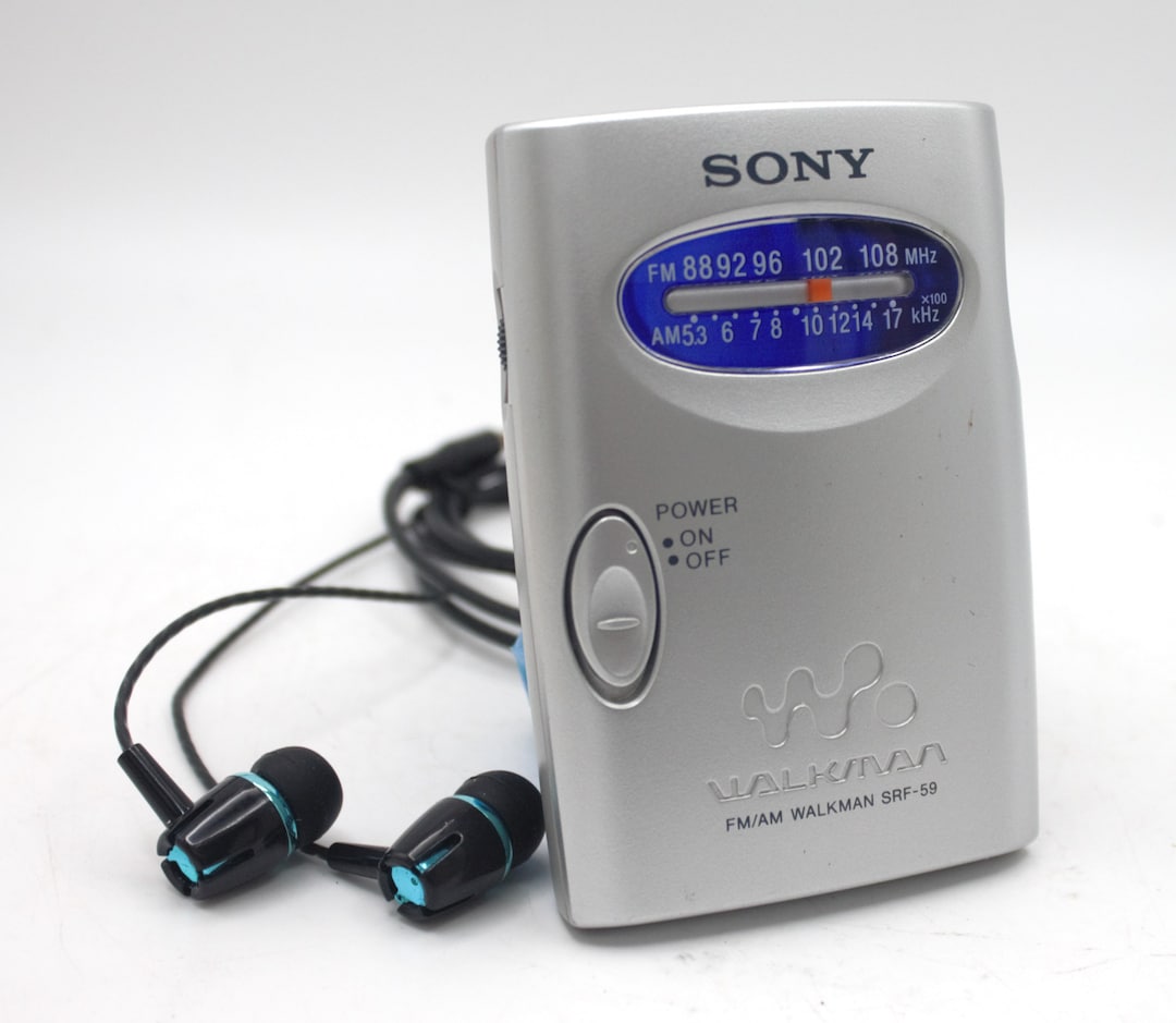 Vintage Sony Walkman AM/FM Personal Stereo Radio Receiver Metallic ...