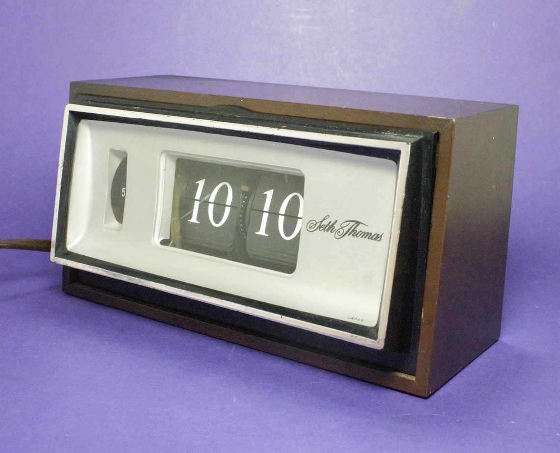 Vintage 70s Flip Clock Alarm Lighted Display Real Wood Case - Etsy