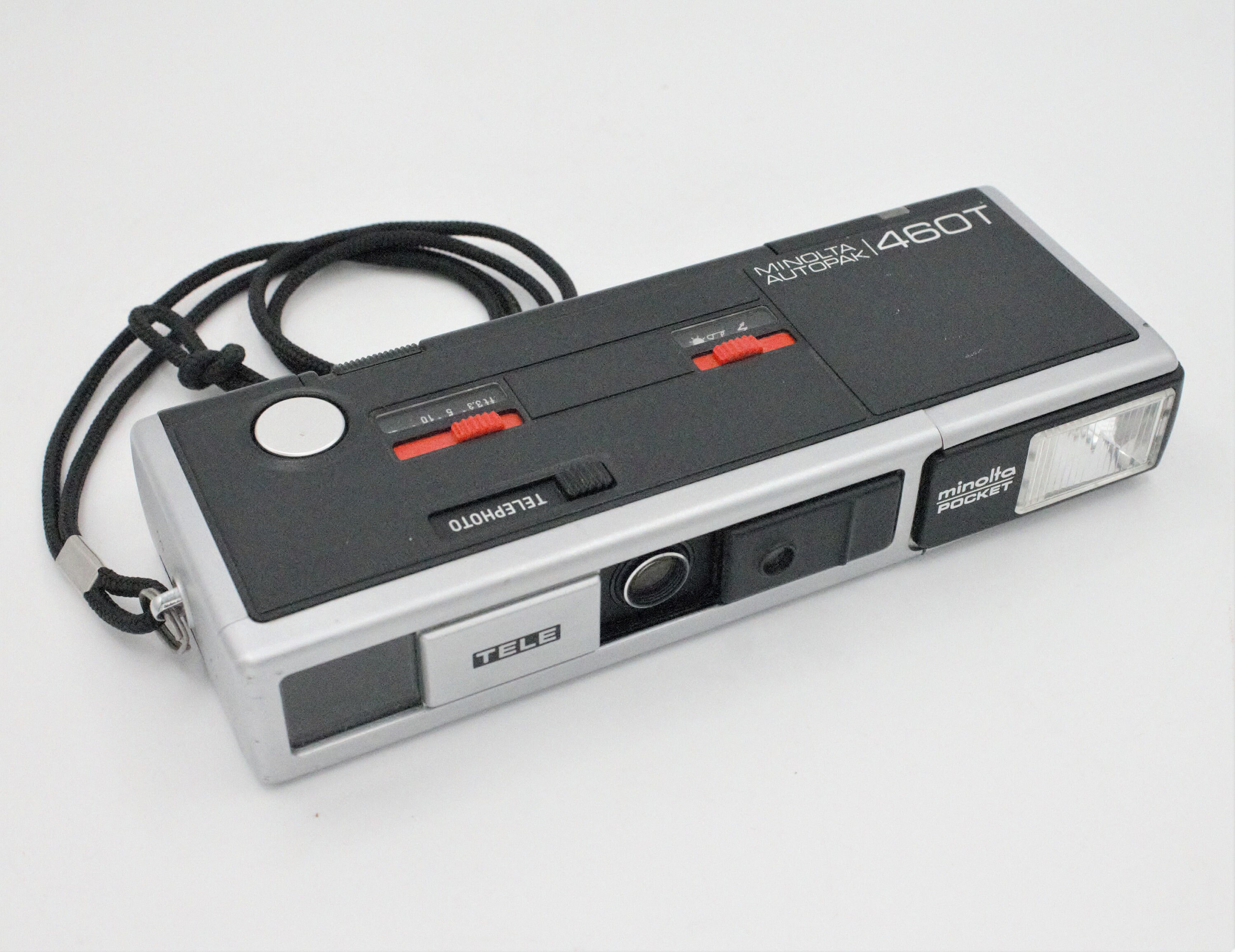 Vintage 1979 Minolta Camera Pocket Autopak 460T Film Camera Flash 