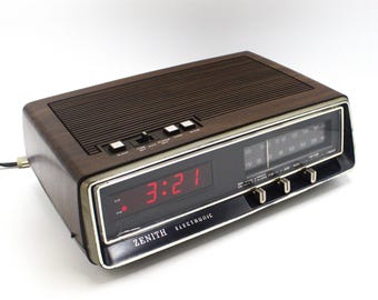 【動作未確認】VOLKS electronic clock radio 動作未確認】VOLKS electronic clock radio Digital Lab Clock