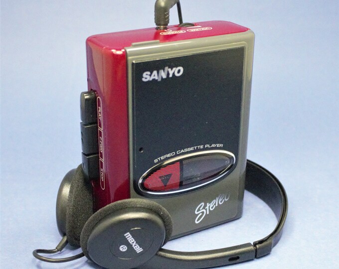 Vintage Sanyo Cassette Player Personal Portable Stereo Tape Player Deck