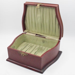 Vintage Mahoghany wood box brass hardware latch hinged lid jewelry keepsake heirloom green pleated silk lined wooden