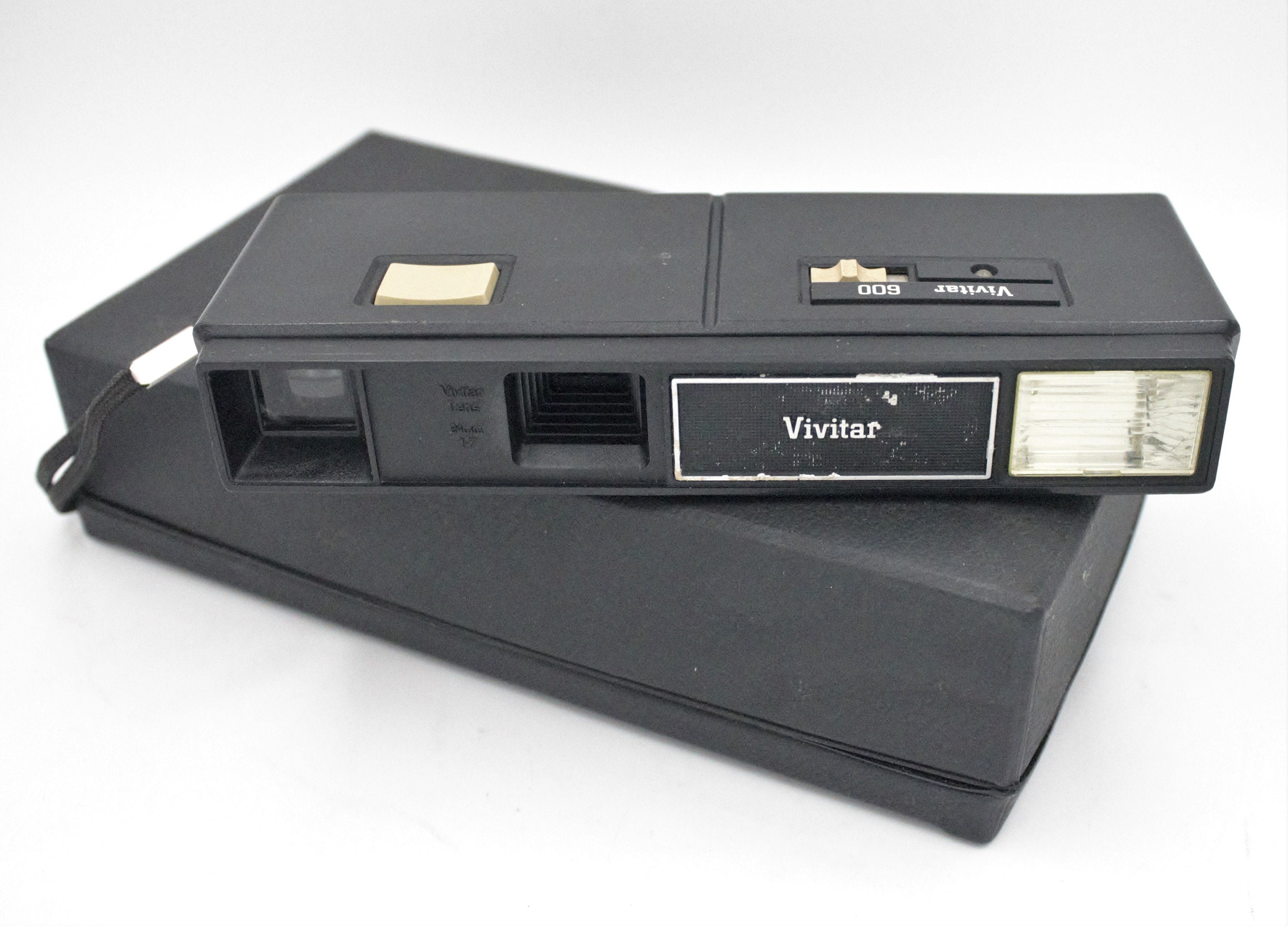Vintage 1976 Vivitar 600 Pocket Camera Mini Point and Shoot Cam