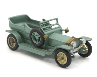 Vintage 1960s Matchbox Rolls Royce Silver Ghost Series No. 13 Models of Yesteryear die cast metal miniature antique classic Lesney England