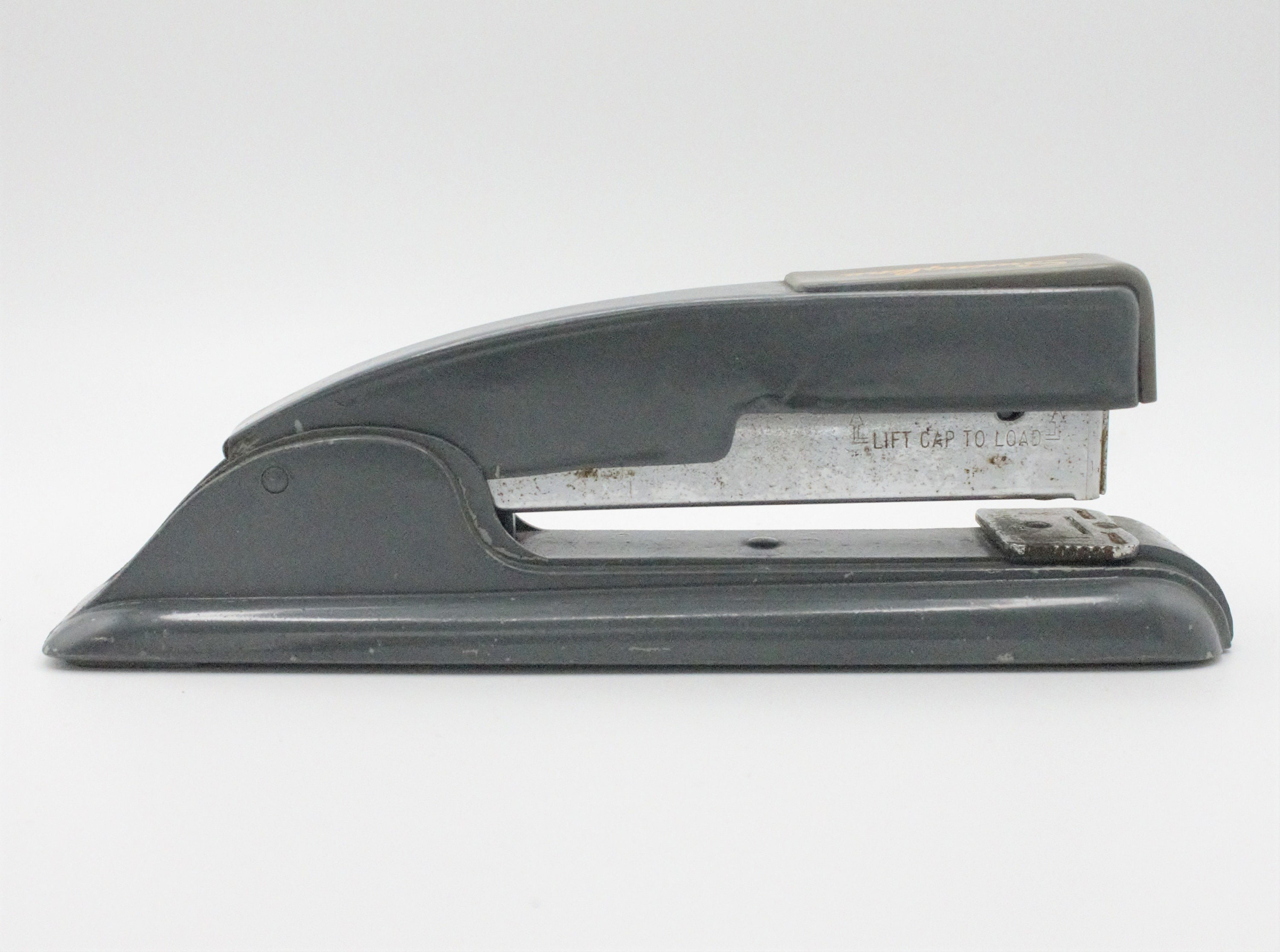 Grapadora Swingline 27 vintage con logotipo de Allied Chemical, oficina  comercial gris, estilo Art Déco de mediados de siglo. - Etsy México, image size:3000x2231