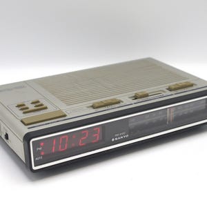 Sanyo Alarm Clock - Etsy