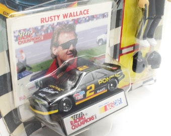 Vintage 1992 Rusty Wallace NASCAR Racing Champions Collector Car