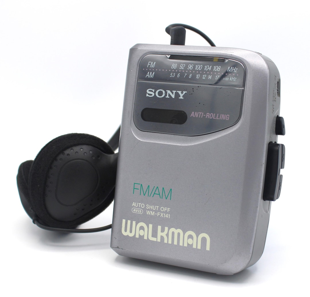Vintage Sony Walkman Stereo Cassette Tape Player AM/FM Radio Receiver ...