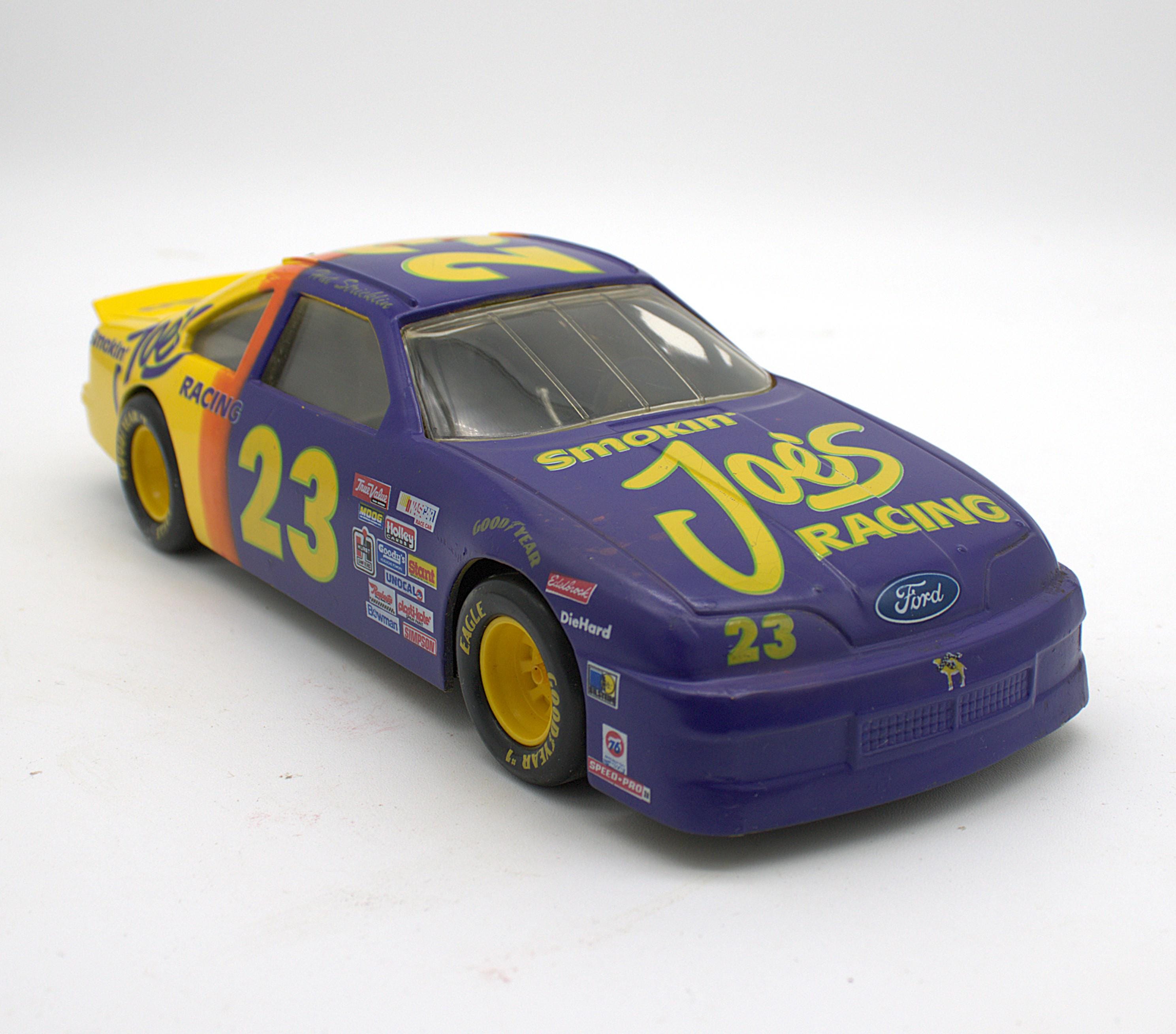 コレクション A merican THUNDERBIRD vintage Vintage 1991 Ford Thunderbird Die Cast 1/24 Scale Model Racecar