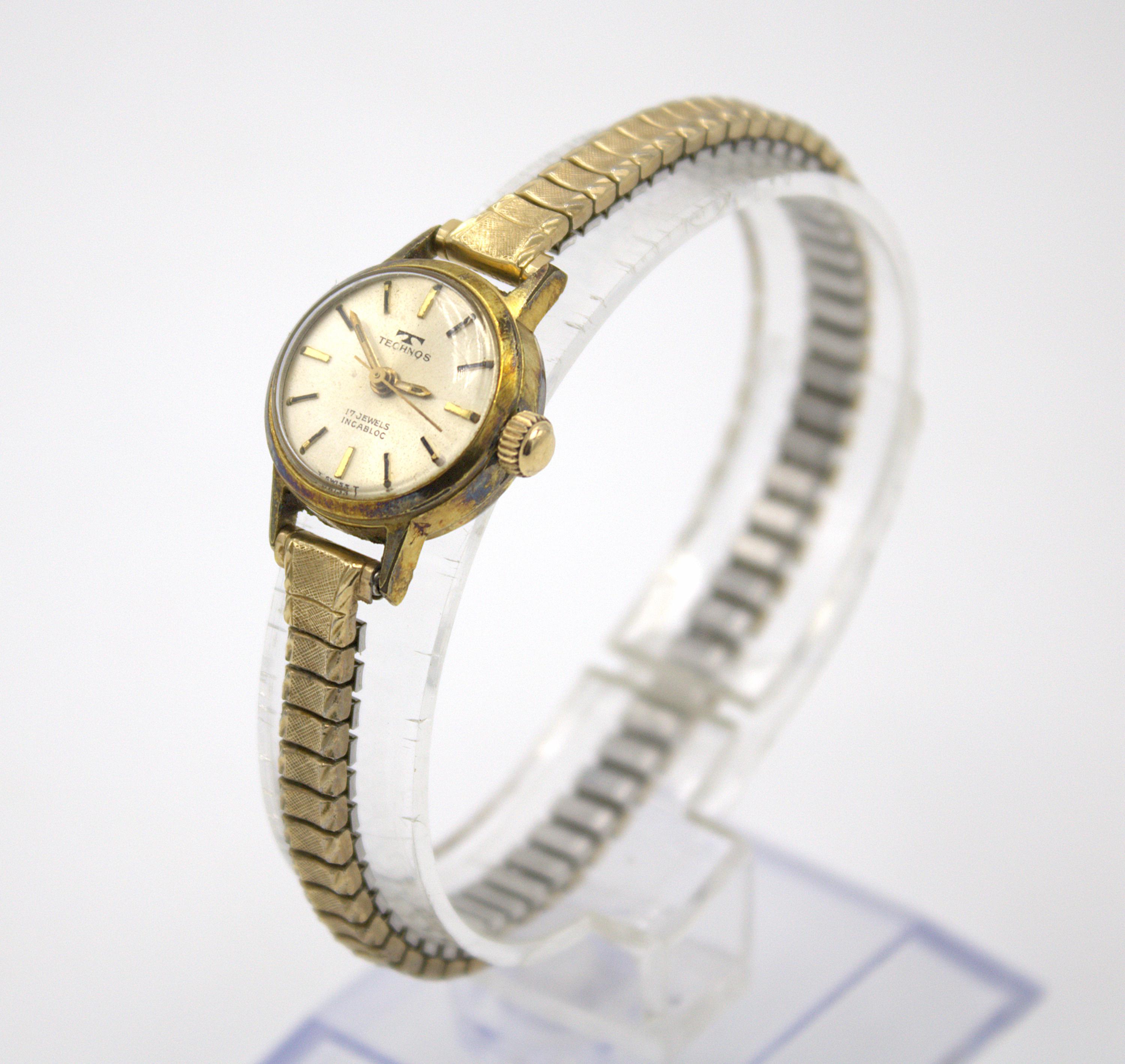 Vintage Technos Swiss Made 17 Jewel Incabloc Spring Wound
