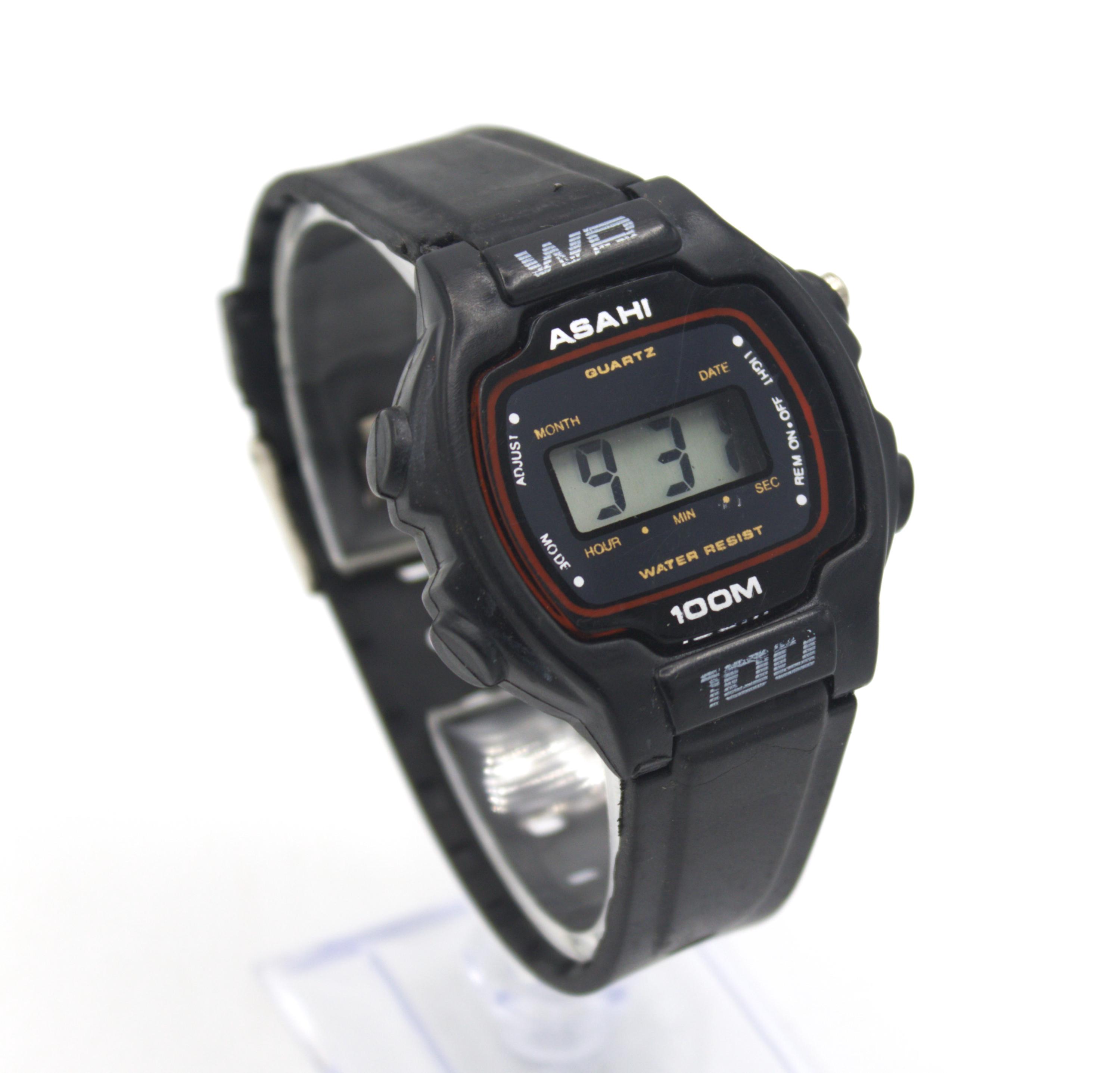 Vintage Asahi Digital Sports Watch 100m Water Resistant LCD Time