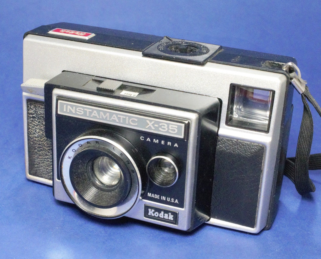 Vintage Kodak Instamatic X35 Cube Flash Photo Film Camera Etsy