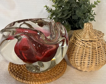 Cendrier en verre d'art vintage rouge et clair/ Style Murano mid-century