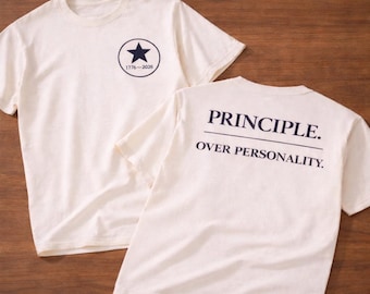Principe boven persoonlijkheid T-shirt | Minimaal sterrenlogo, tekstprint op de achterkant