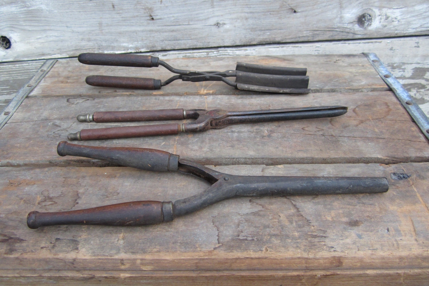 3 Vintage Old Time Curling Irons 1930s Metal and Wood Hair Etsy