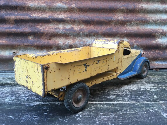 old fashioned toy trucks