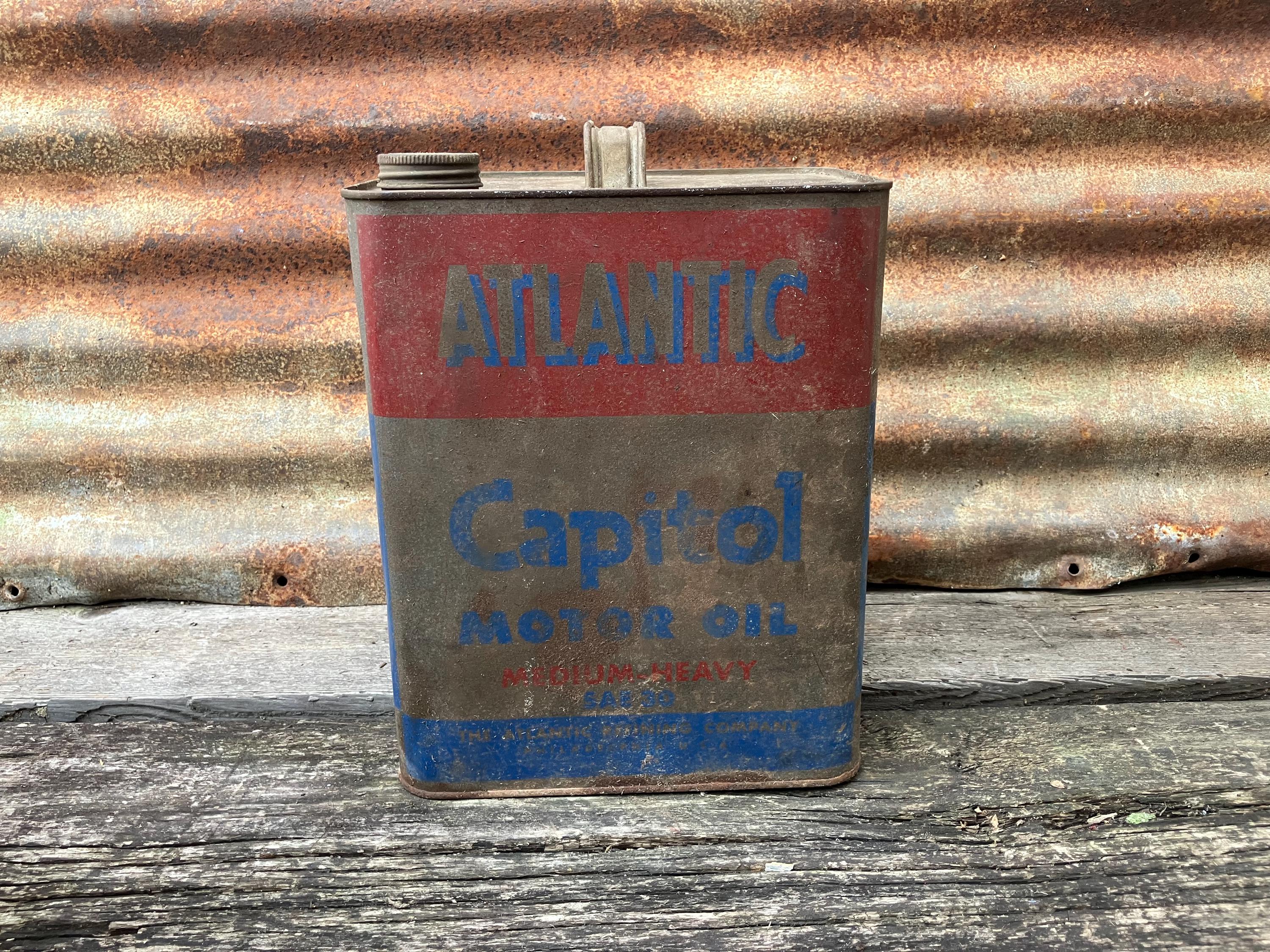 Vintage Original Atlantic Capitol Motor Oil Can 2 Gallon Emerald