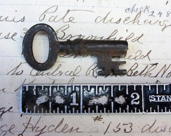Antique Key Metal Hollow Barrel Complex Bit Skeleton Key Authentic  Vintage Key Old Lock Key Charm Jewelry Lot N