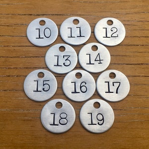 Choice Of Tag Number 10, 11, 12, 13, 14, 15, 16, 17, 18, 19 Stamped Tag 1 Inch Aluminum Tag Vintage Cow Metal Keychain Fob Vintage Mining