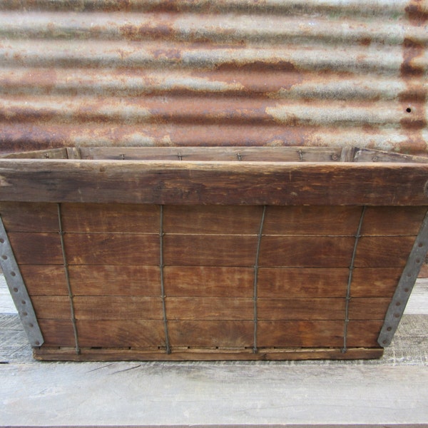 Large Antique Wood Box Industrial Early 1900s Bakery Bread Bin Bakers Slatted Wood & Metal Storage or Laundry Bin Rustic Primitive Storage