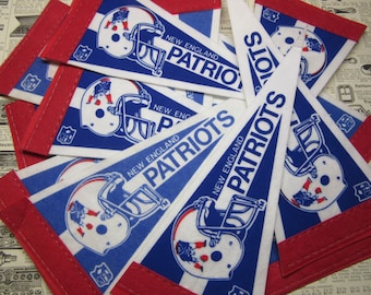 Vintage New England Patriots Football Team 1990s Era NFL Small 9 Inch Mini Felt Pennant Banner Flag vtg Collectible Vintage Display Sports