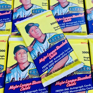 Original Vintage Baseball Cards 2000 Fleer Tradition Hobby Edition MLB Pack Of Cards Never Opened Card Pack 10 Cards per Pack