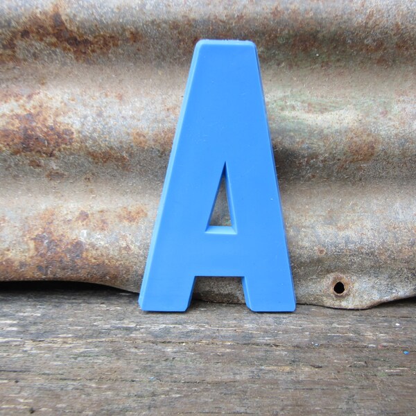 Vintage Letter Sign 6 Inch Letter A Sign Blue Simple Font Plastic Letter Sign Display Maruqee Alphabet vtg Letters Wall Art Pop Art Retro