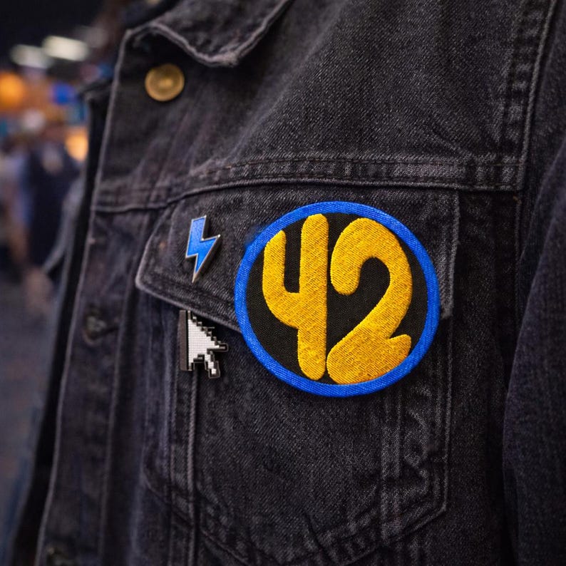 42 Circle Gestickter Aufnäher Bild 1