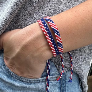American Flag Friendship Bracelet – Handwoven Red White Blue Adjustable Cotton Bracelet, Patriotic Gift, 4th of July Jewelry, VSCO Style
