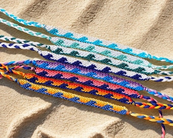 Handwoven Wave Friendship Bracelet, Beach Bracelet, Surfer Jewelry, Summer Aesthetic Bracelet, Ocean Bracelet, Gift for Best Friend