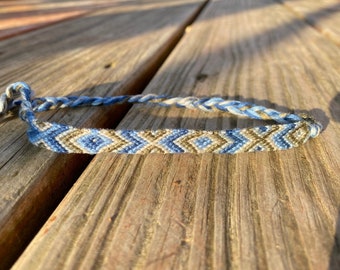 Blue and Gray Diamond Patterned Friendship Bracelet // VSCO // Handwoven