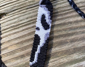Slasher-Inspired Halloween Bracelet – Handwoven Horror Mask Design, Spooky Friendship Gift