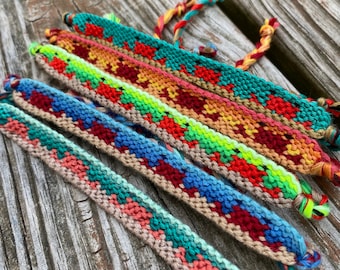 Handwoven Cotton Friendship Bracelet: Adjustable Beach Jewelry