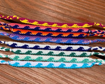 Wave Friendship Bracelet // VSCO // Handwoven