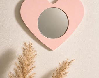 Espejo rosa con forma de corazón hecho a mano – Decoración de pared para tocador