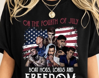 On The Fourth Of July Boat Hoes Lords and Freedom-T-shirt, The Lords Series-merchandise, 250-jarig jubileum-shirt, Shantel Tessier-shirt