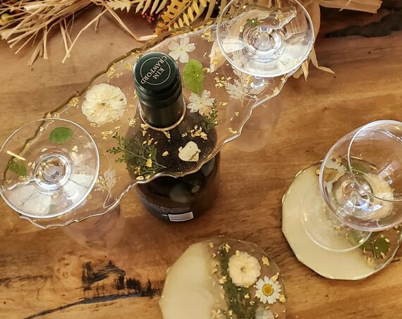 Gift Set | Wine Glass Holder + Dried Flower Coasters (2) | Edged in Gold