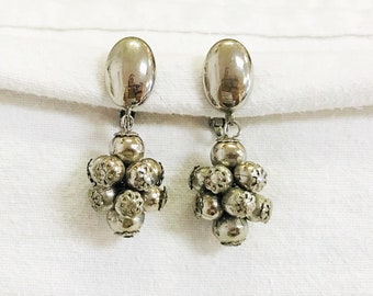 Vintage Silver Dangling Balls Clip-on Earrings