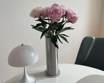 Blomvas i rostfritt stål