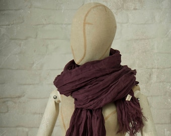 PLUM LINEN scarf | soft fringe