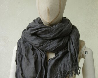 CHARCOAL LINEN scarf / soft fringe