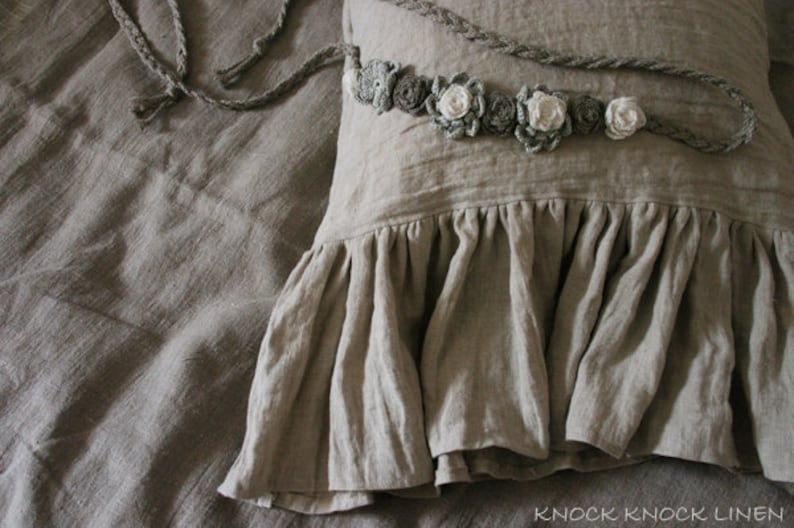 set of 2 RUFFLED LINEN PILLOW cases