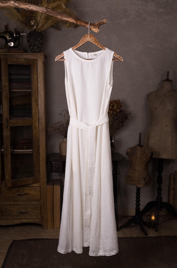 chinese dress ladies Women's Cotton Linen Sleeveless V Neck Midi Summer Dresses Casual Loose Tank  Dress Solid Pleated Beach Sundresses Beige at Amazon Women's Clothing store