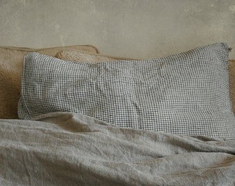 a set of 2 LINEN PILLOW CASES  | envelope closure