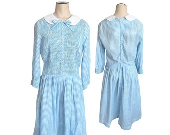 Vintage 1970s Misses' Stacy Ames Blue and White Gingham Smocked Dress //