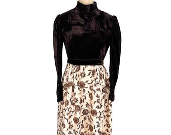 Vintage 1970s Misses' Brown Velvet and Brocade Maxi Dress // Size XS 0 2