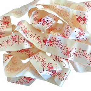 Vintage 1950s 60s White Satin Ribbon with Merry Christmas Retro Santa Motif //