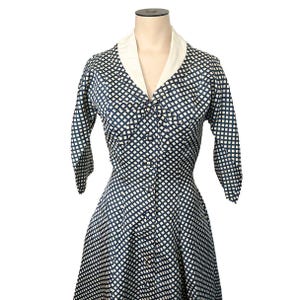 Vintage 1950s Misses' Navy and White Taffeta Full Skirt Dress // Size XS 0 2